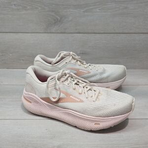 Brooks Women's Ghost Max Athletic Running Shoes Sneakers Sz 9.5 Medium B
